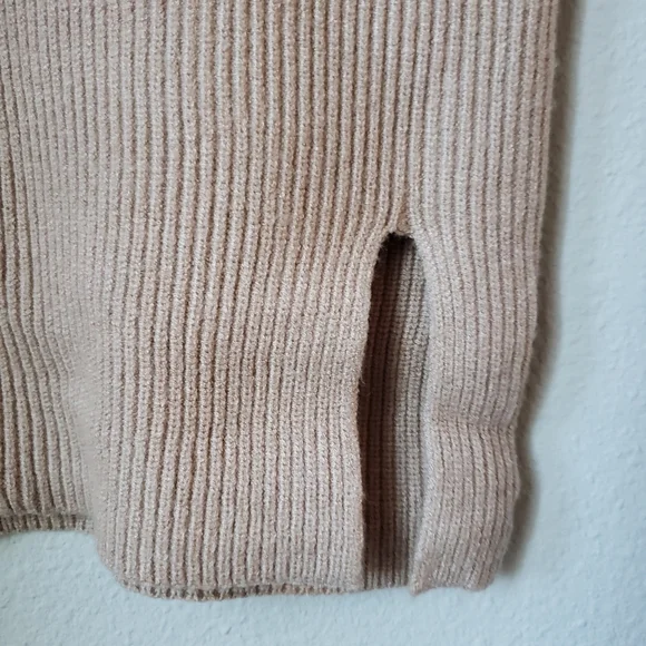 Sweetheart Neck Long Sleeve Knit Sweater Dress - Picture 6 of 9